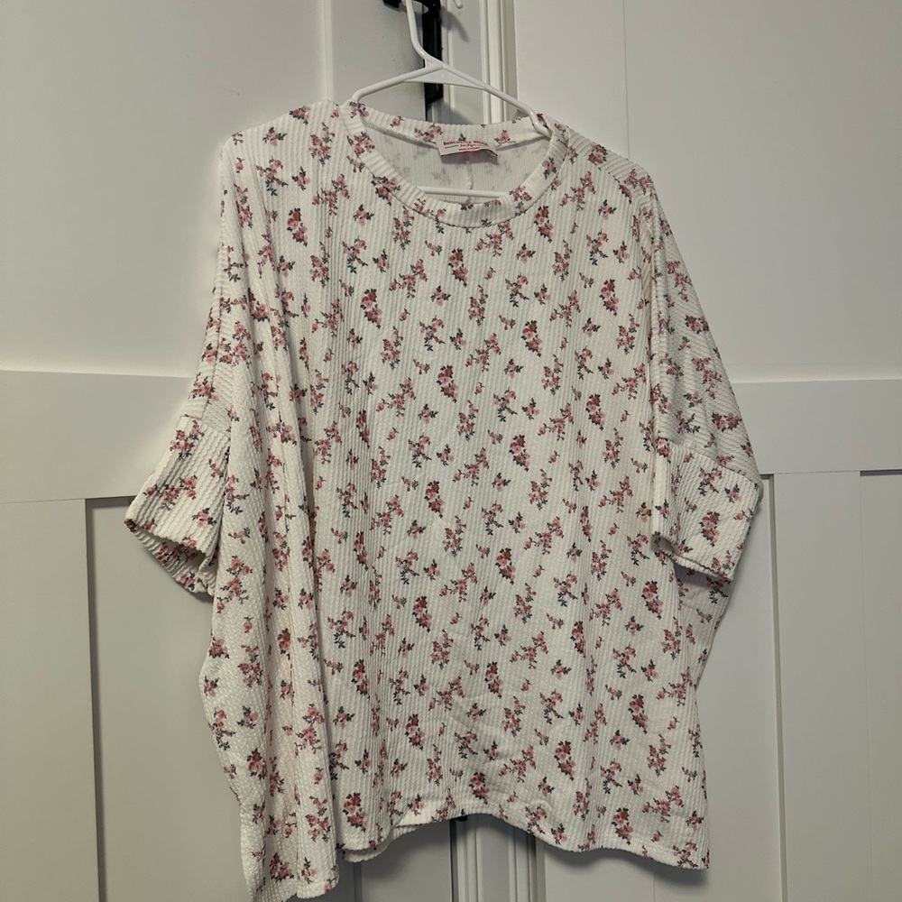 Floral Long Sleeve Top in Cream and Red